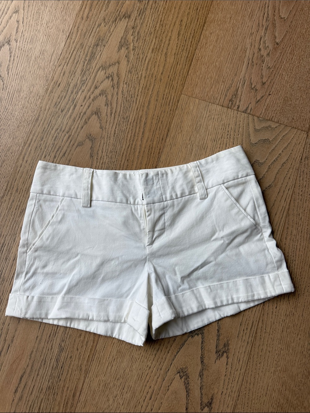 Alice + Olivia White High-Waist Cuffed Shorts